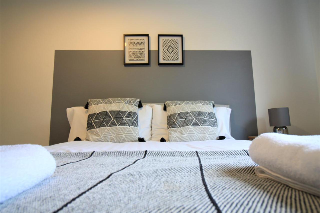 Hamilton House -3 Bed Close To Town, Drive Parking, 2 Toilets Newcastle upon Tyne Exterior photo