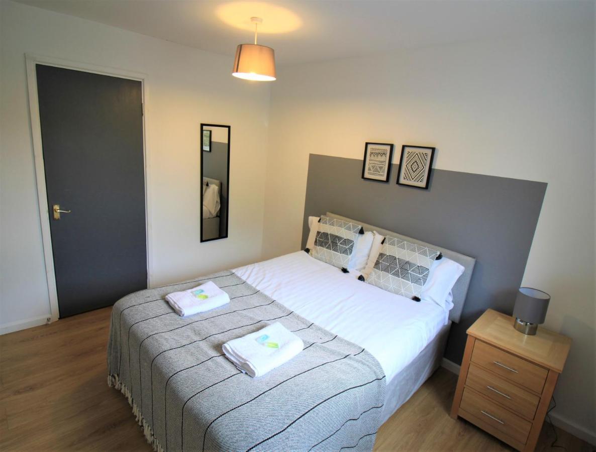 Hamilton House -3 Bed Close To Town, Drive Parking, 2 Toilets Newcastle upon Tyne Exterior photo